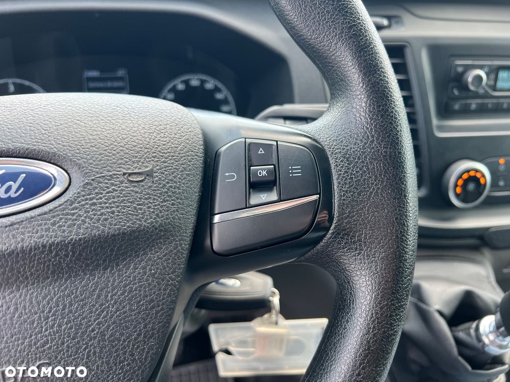 Ford Transit - 25