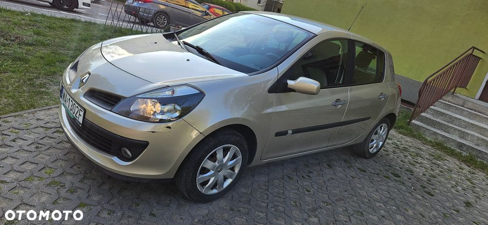 Renault Clio 1.6 16V Expression - 3