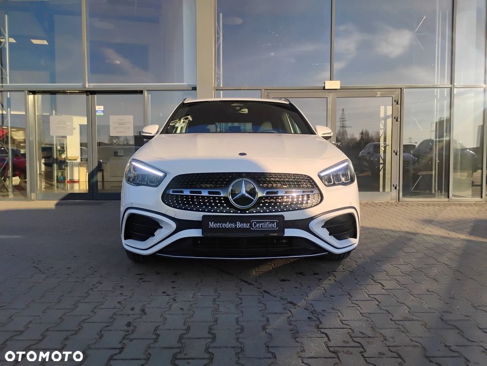 Mercedes-Benz GLA 200 AMG Line - 2