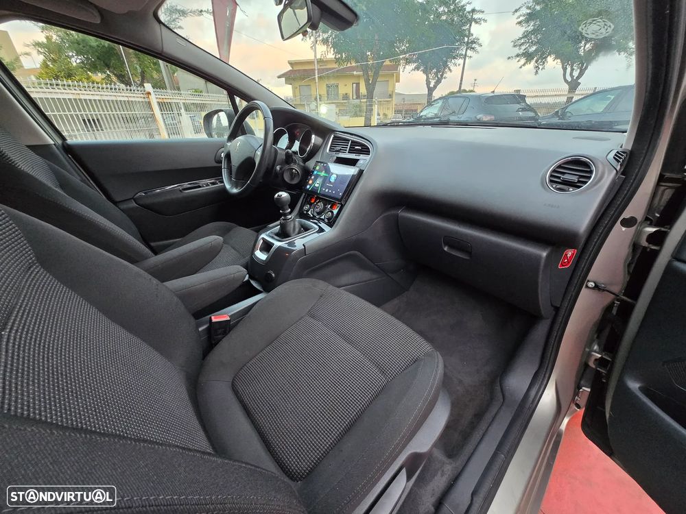 Peugeot 5008 1.6 HDi Premium - 28