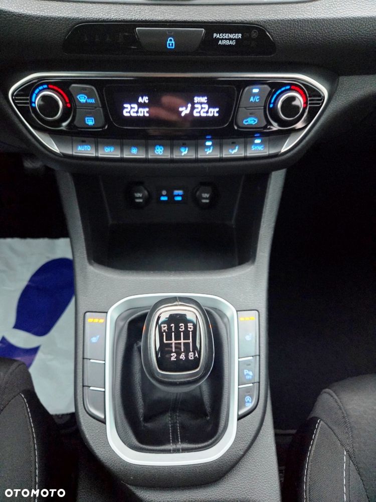 Hyundai i30 1.4 T-GDI YES!+ - 37