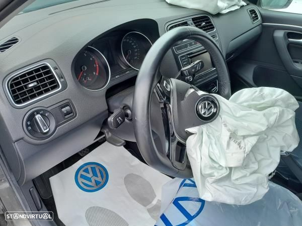 Para Peças Volkswagen Polo (6R1, 6C1) - 6
