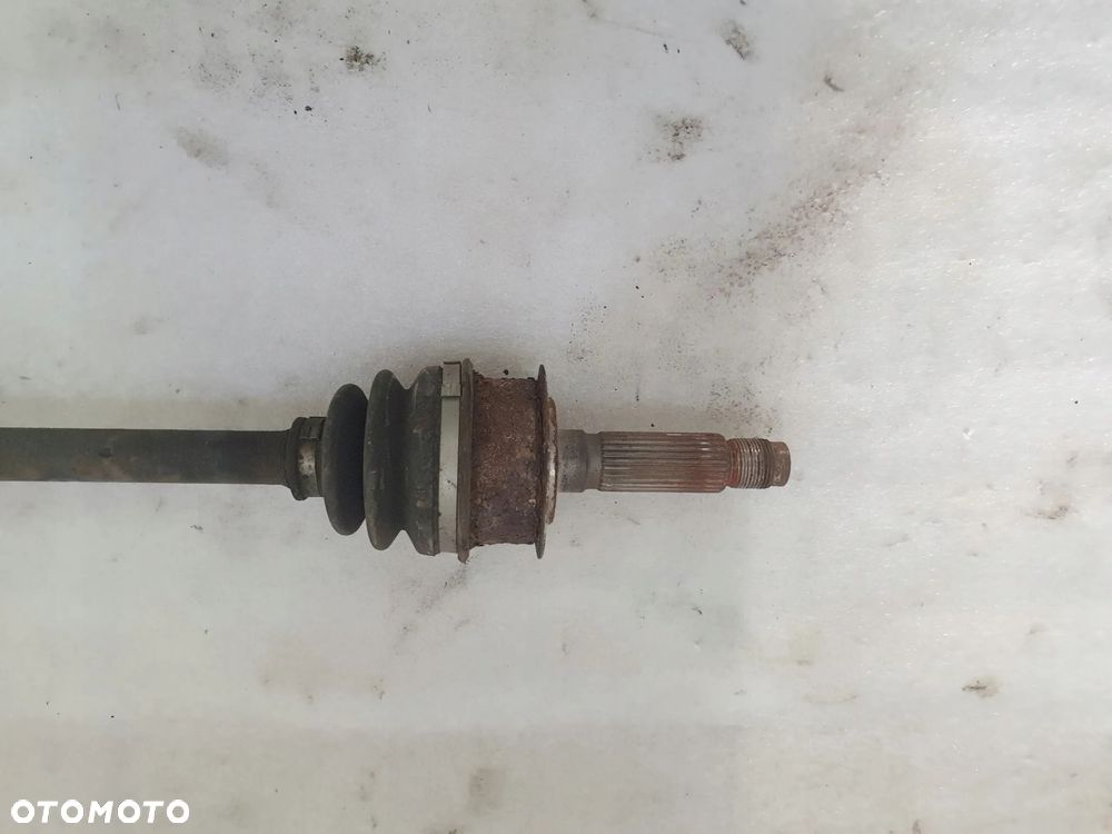 SUBARU LEGACY IV 2.0D PÓŁOŚ TYŁ - 3