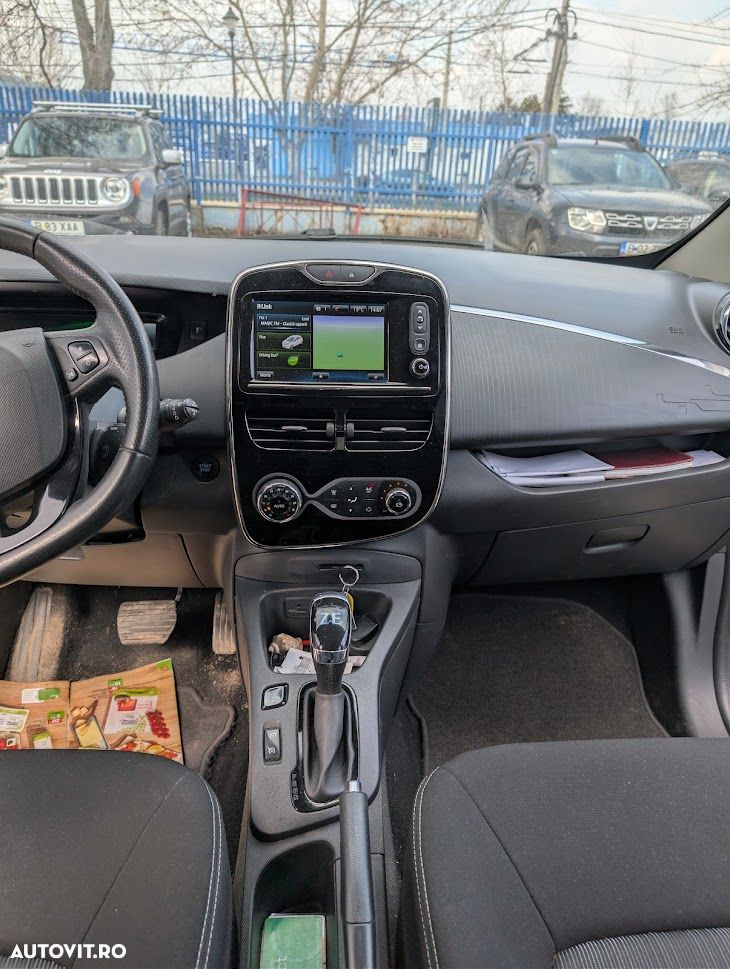 Renault ZOE - 12