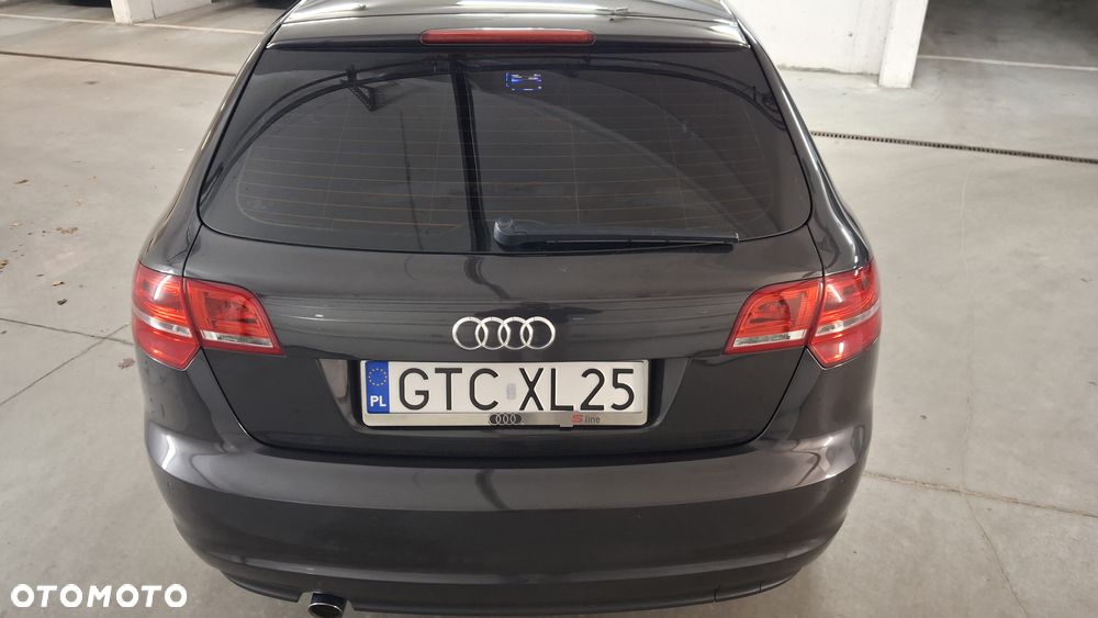 Audi A3 Sportback 1.6 TDI DPF Ambiente - 5