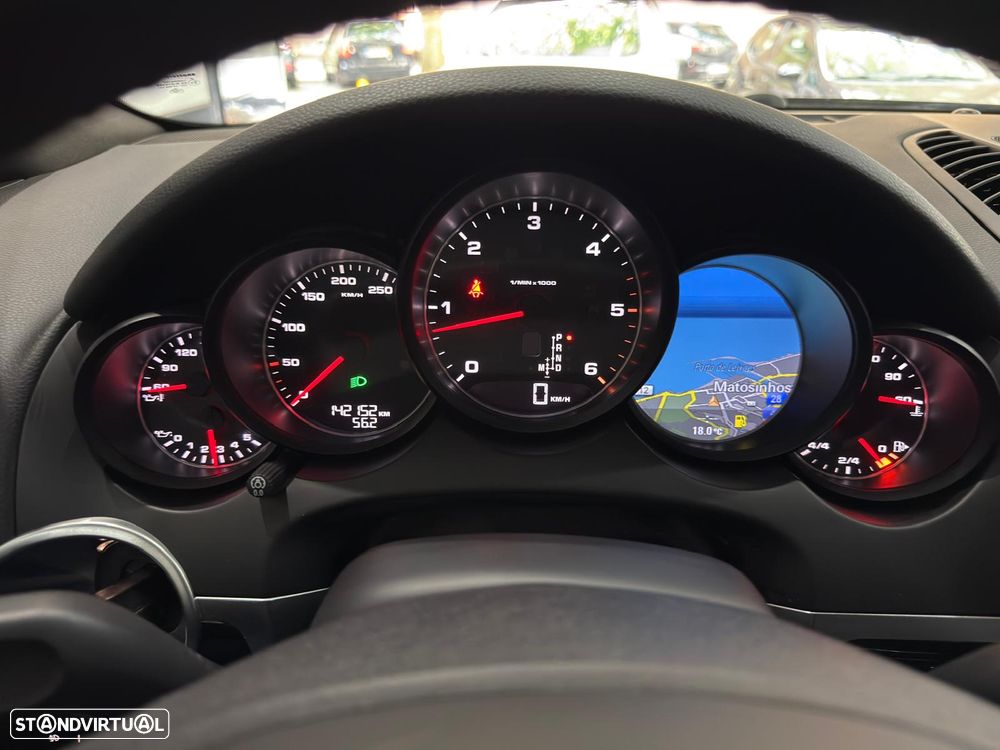 Porsche Cayenne 3.0 V6 - 38