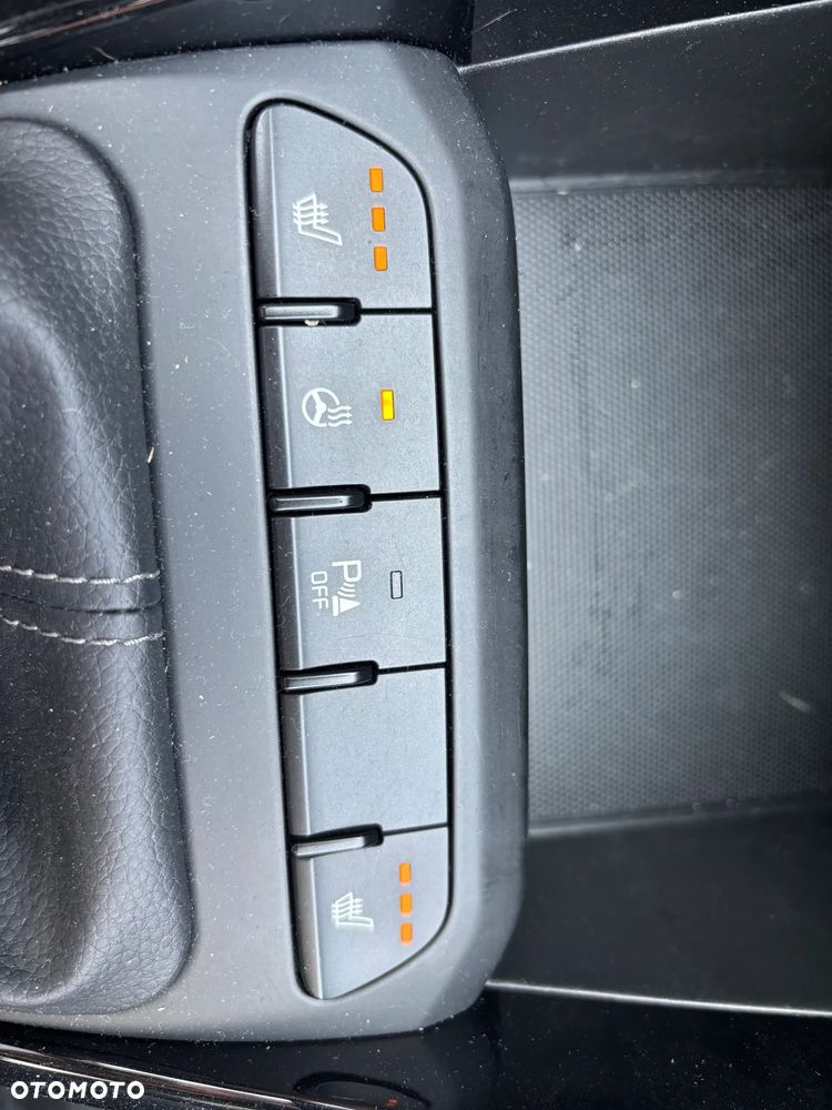 Kia Rio - 18
