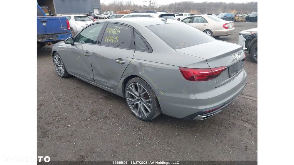 Audi A4 Limousine - 5