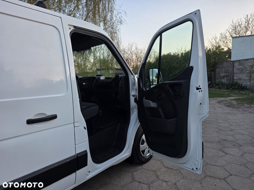 Nissan NV400 - 16