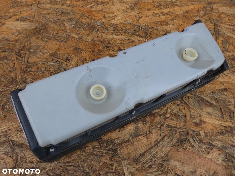 BMW E24 LAMPA PRAWY TYŁ KOMPLETNA - 11