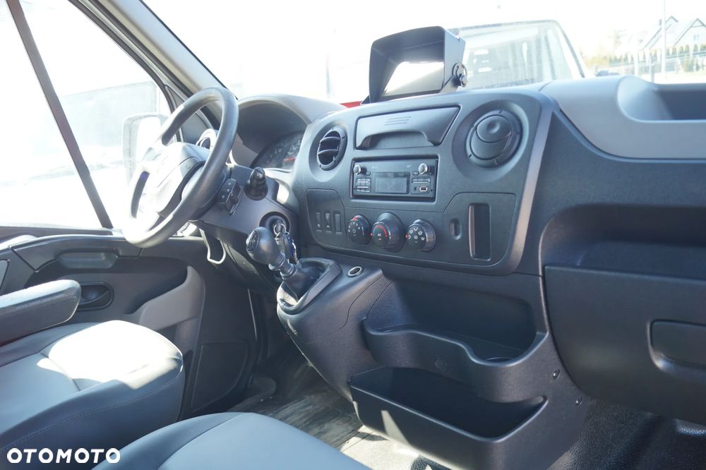 Renault Master - 32