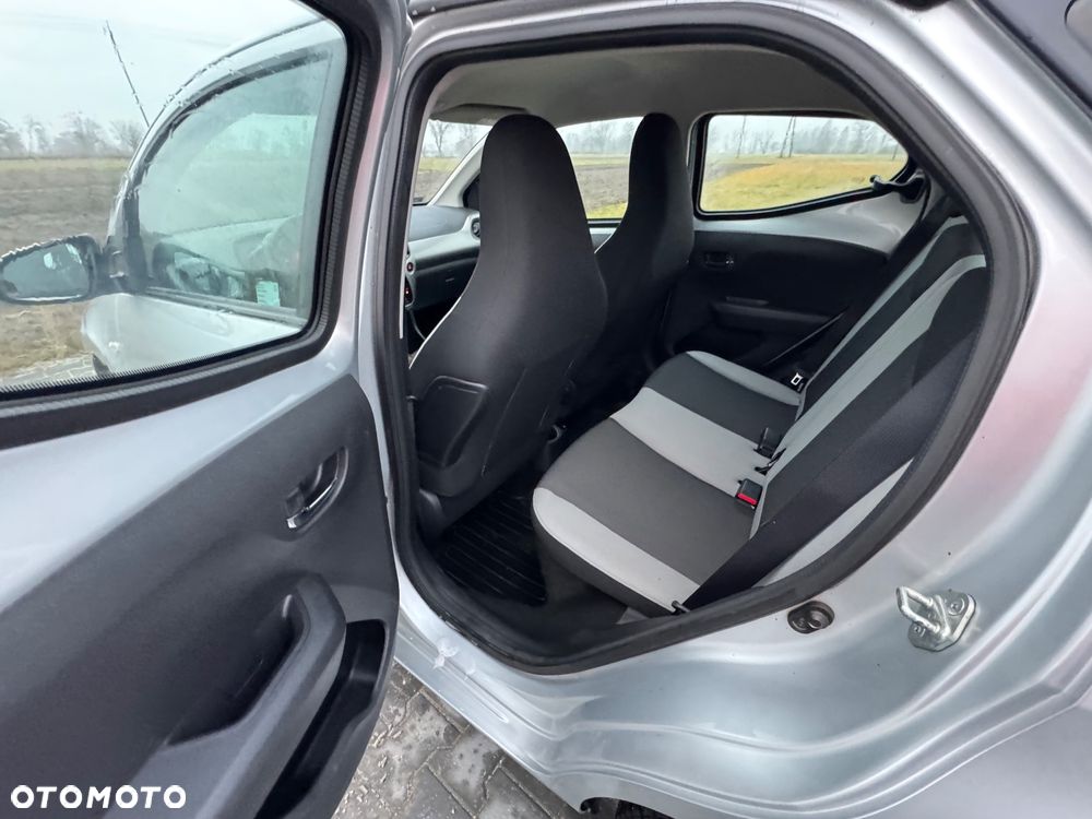 Toyota Aygo x-cite - 14