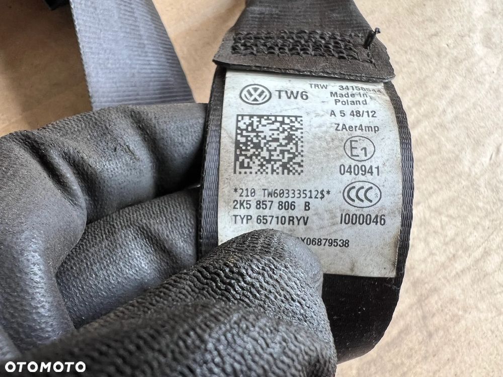 Pas bezpieczeństwa prawy przód nabój napinacz VW Caddy III Lift 2K5857806B - 5