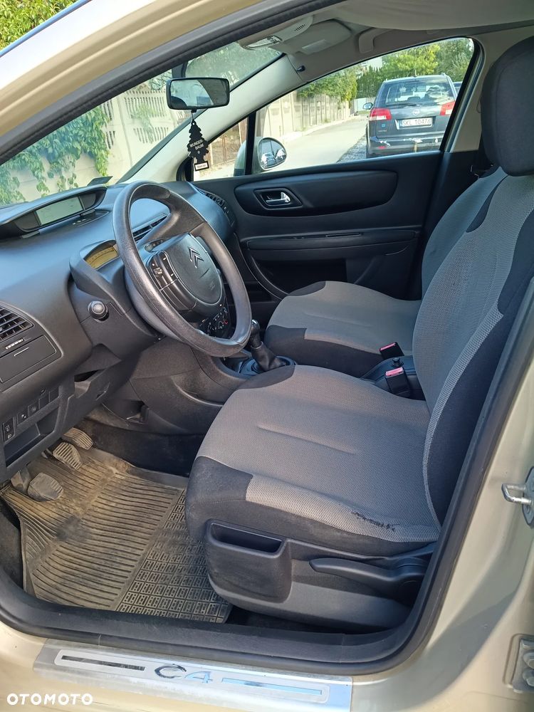 Citroën C4 1.4 16V SX - 5