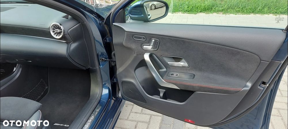 Mercedes-Benz Klasa A 250 4-Matic AMG Line 7G-DCT - 8