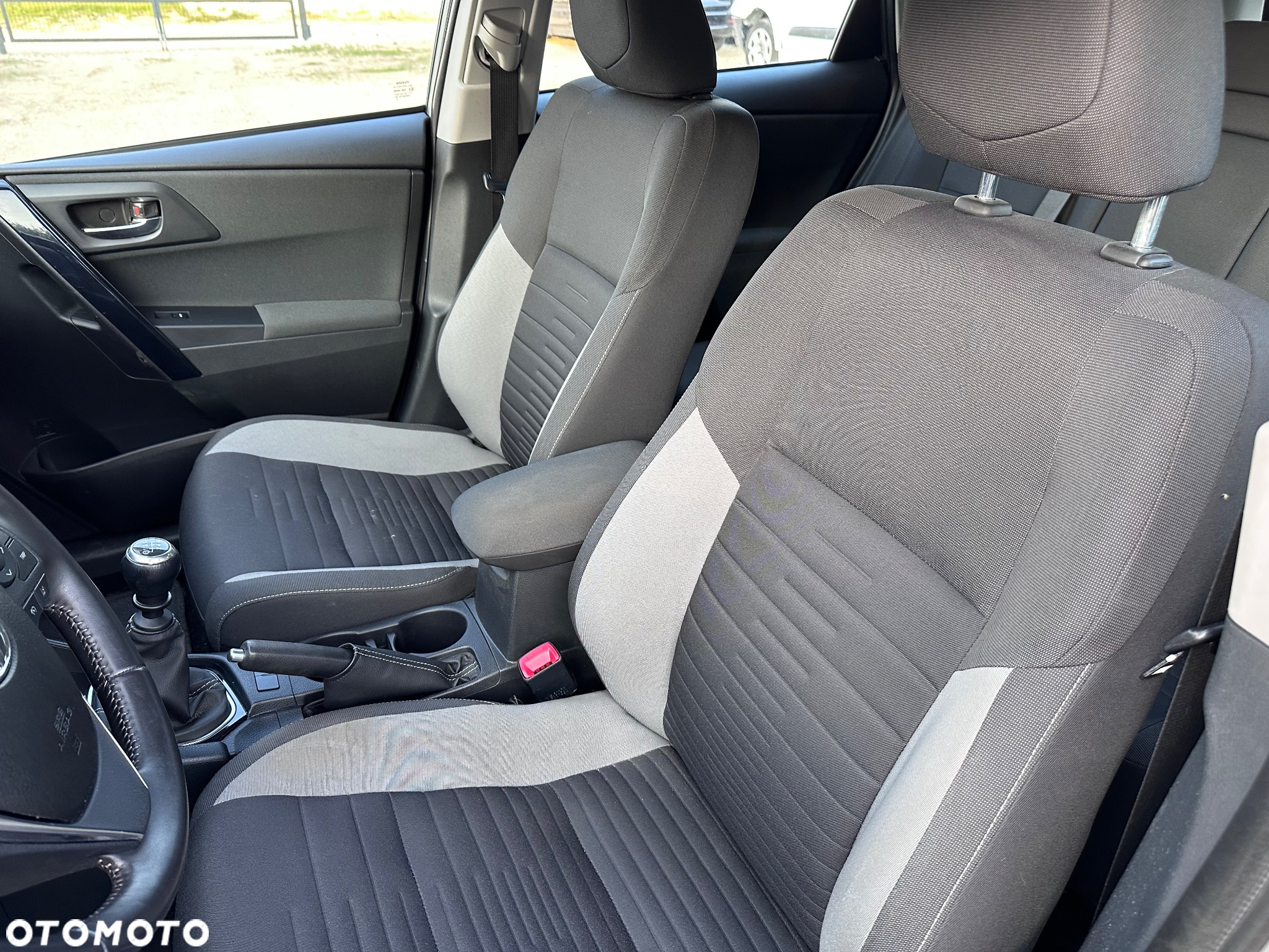 Toyota Auris 1.6 D-4D Comfort - 12