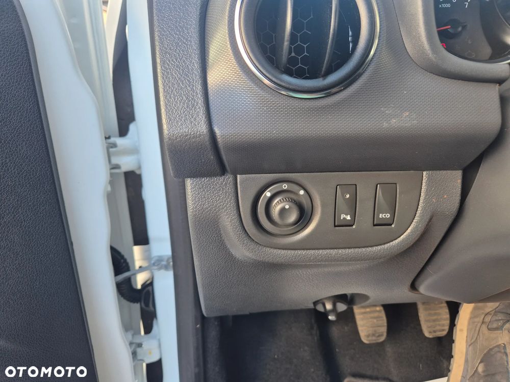 Dacia Sandero - 20