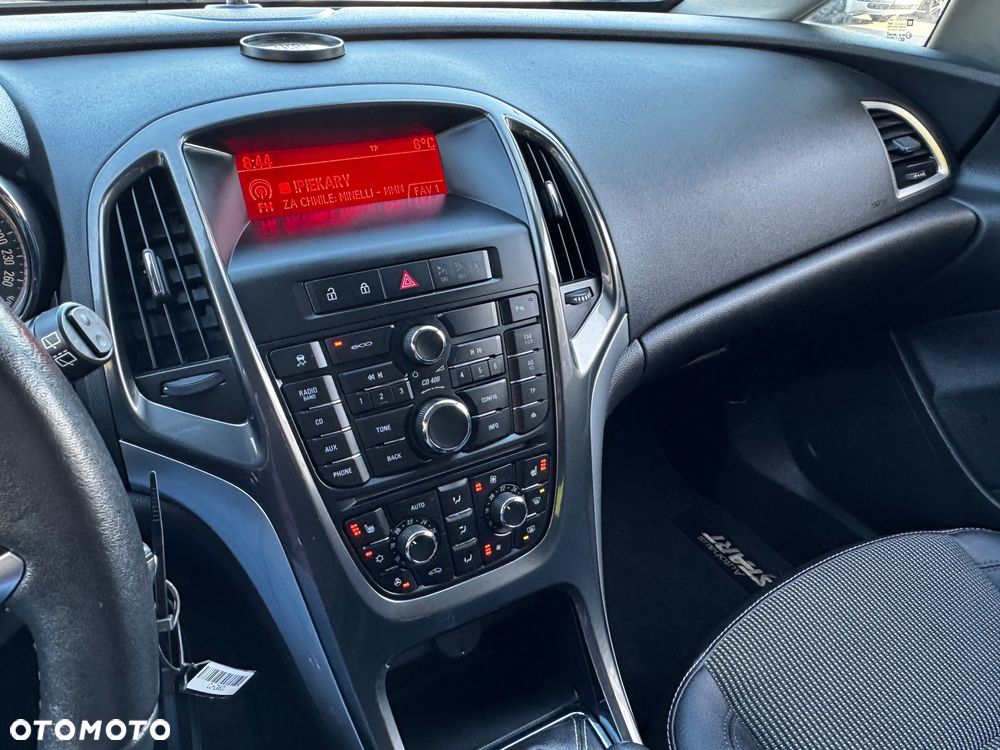 Opel Astra 1.4 Turbo Cosmo - 33