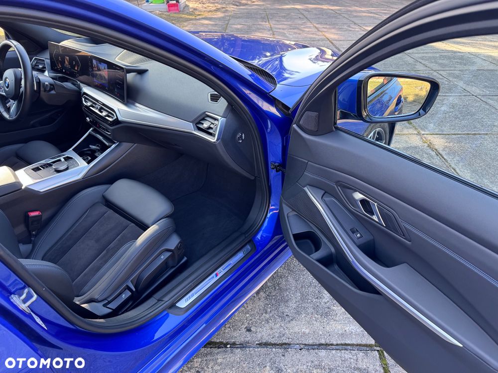 BMW Seria 3 320d xDrive M Sport sport - 18