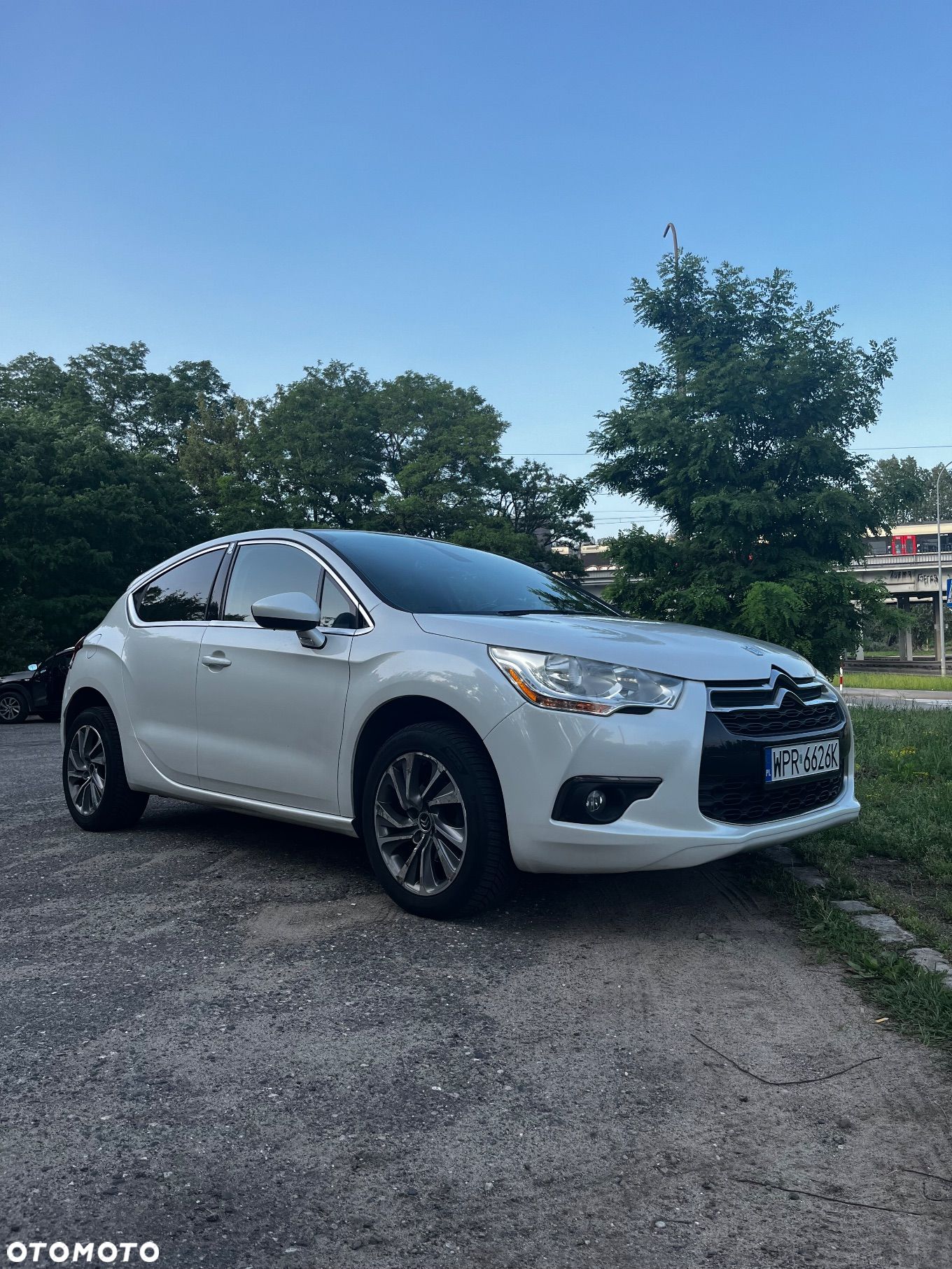 Citroën DS4 1.6 HDi SoChic - 1