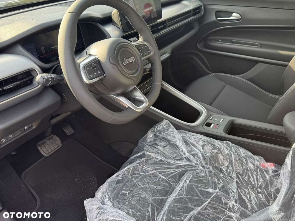 Jeep Avenger 1.2 T3 mHEV Summit FWD eDCT6 - 6
