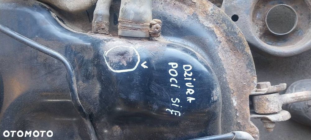 BAK ZBIORNIK PALIWA + POMPKA METALOWY KIA CARENS III 2.0 CRDI - 2