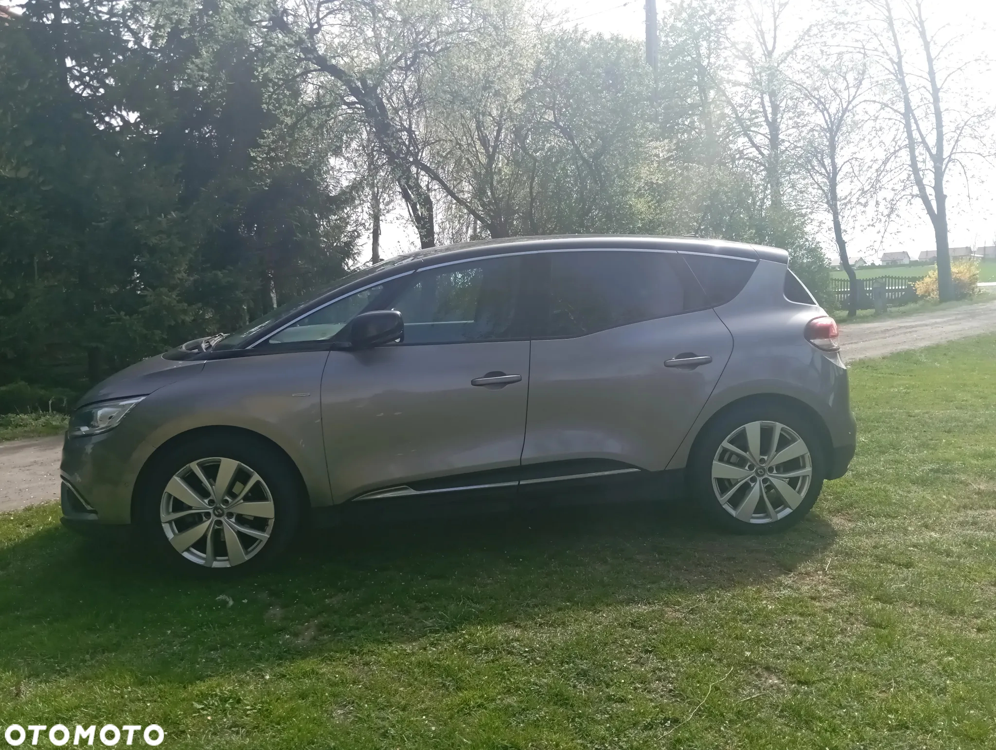 Renault Scenic ENERGY TCe 140 LIMITED - 5