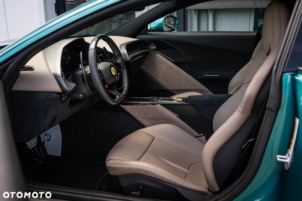 Ferrari Amalfi - 22