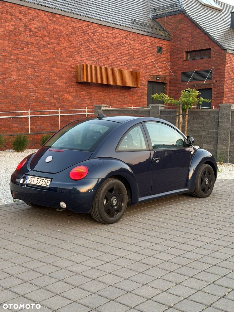 Volkswagen New Beetle - 5