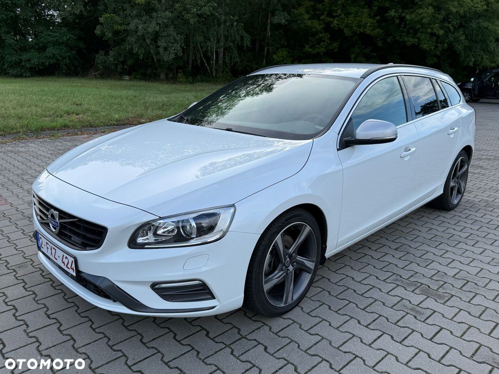 Volvo V60 D4 Drive-E R-Design Summum - 4