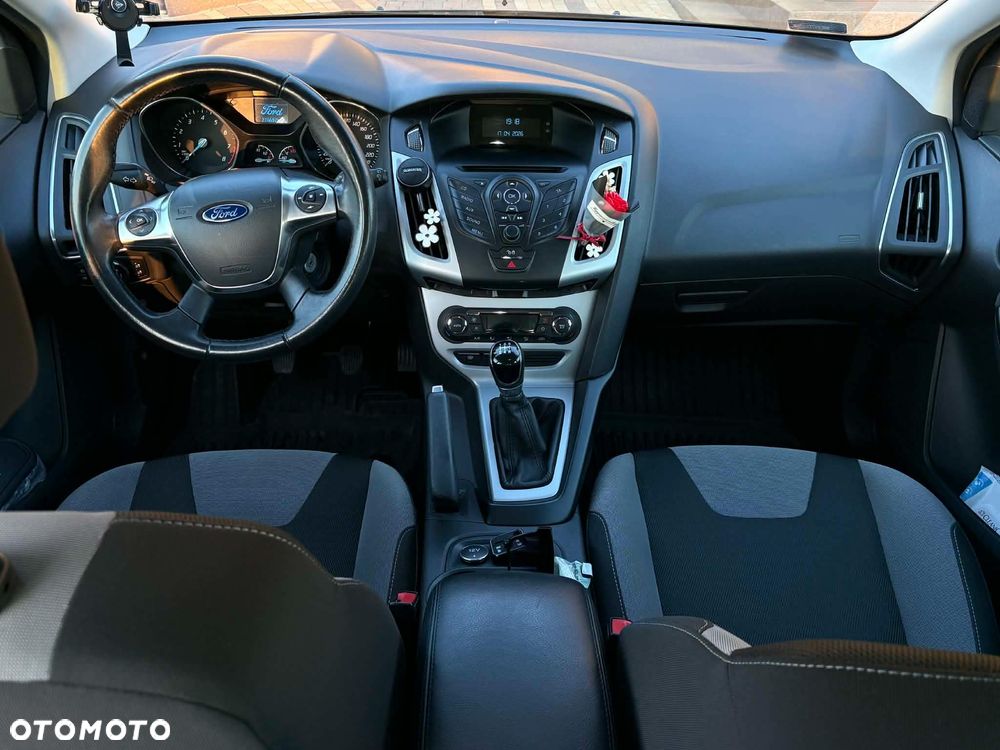 Ford Focus 1.6 Trend Sport - 7