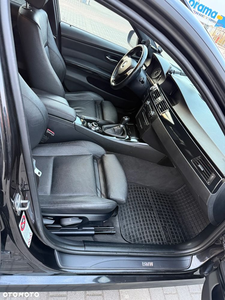BMW Seria 3 316d - 13