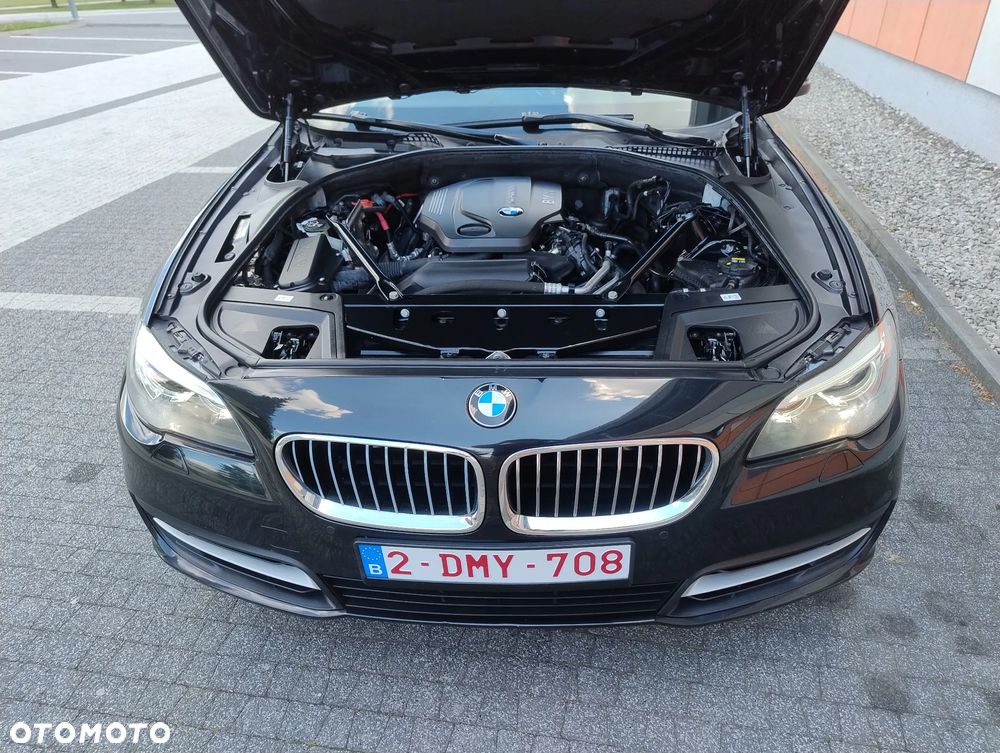 BMW Seria 5 518d - 23