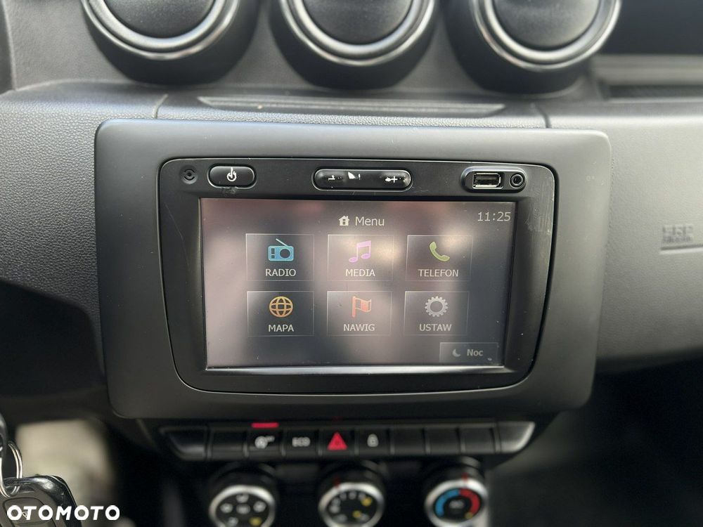 Dacia Duster 1.6 SCe Blackshadow S&S - 24