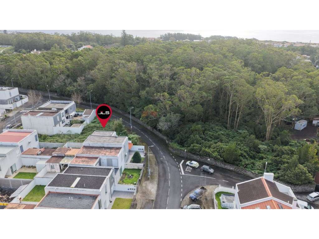 Lote de Terreno com 455 m² - Livramento, Ponta Delgada - Grande imagem: 2/15