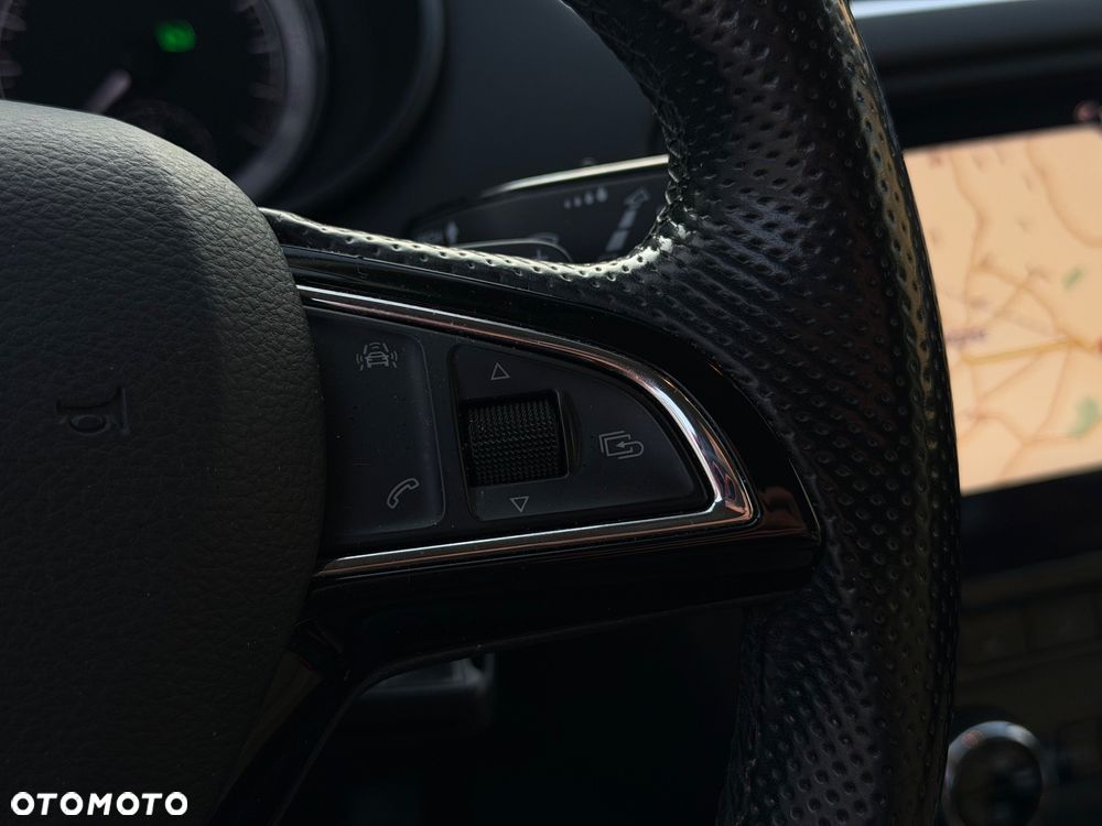 Skoda Octavia 1.6 TDI DSG Premium Edition - 36