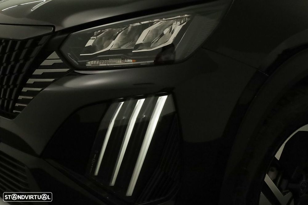 Peugeot 2008 1.2 PureTech Allure - 6