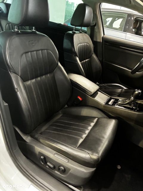 Skoda Superb 2.0 TDI L&K DSG - 15