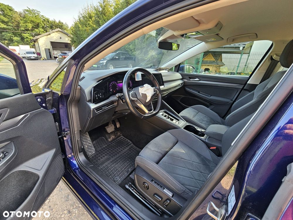 Volkswagen Golf 1.5 eTSI Style DSG - 32