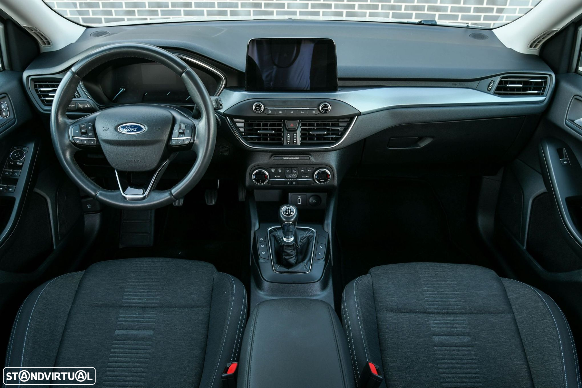 Ford Focus 1.0 EcoBoost Active X - 13