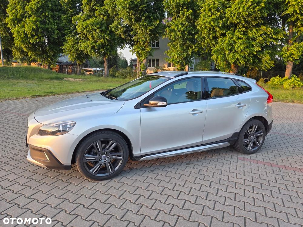 Volvo V40 Cross Country D2 Kinetic - 1