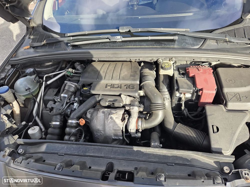 Peugeot 308 1.6 HDi Premium - 4