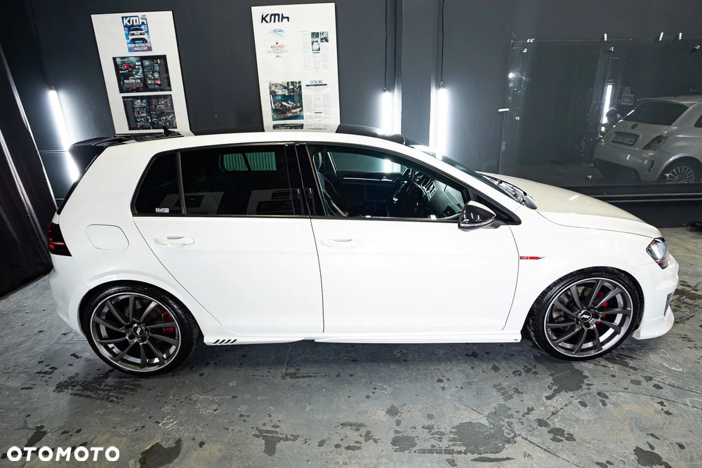 Volkswagen Golf GTI (BlueMotion Technology) DSG Performance - 18