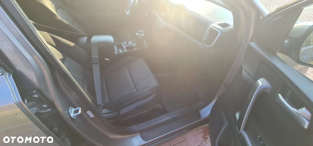 Kia Sportage ver-1-6-t--gdi-awd-dct-vision - 10