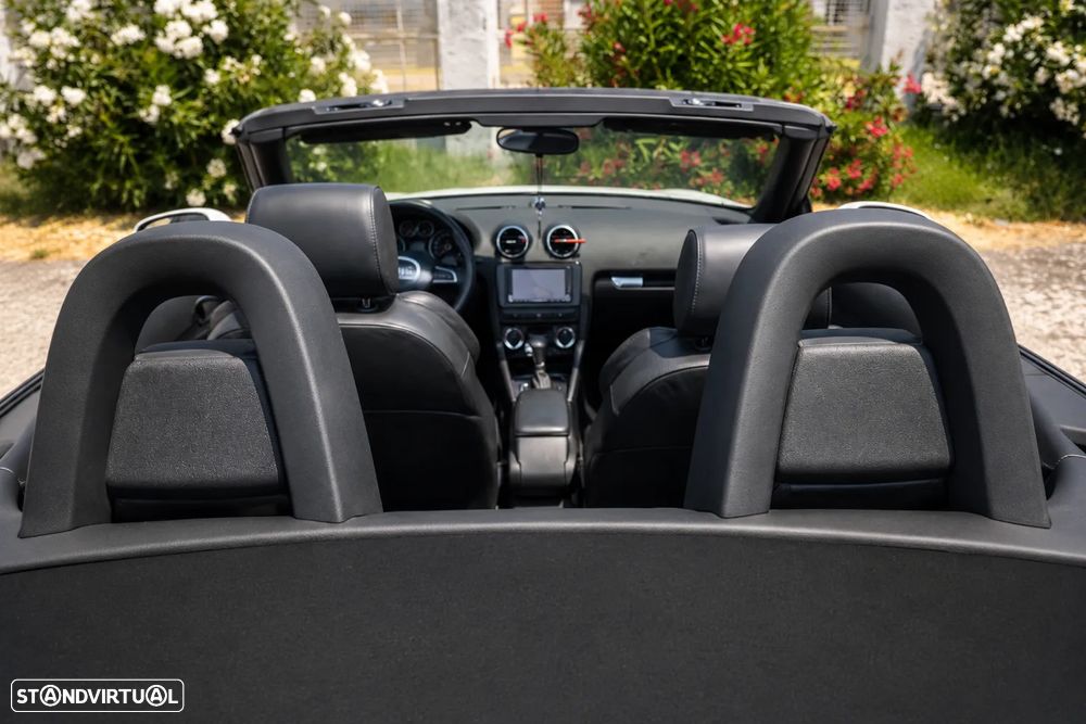 Audi A3 Cabrio 2.0 TDi S-line S tronic - 6