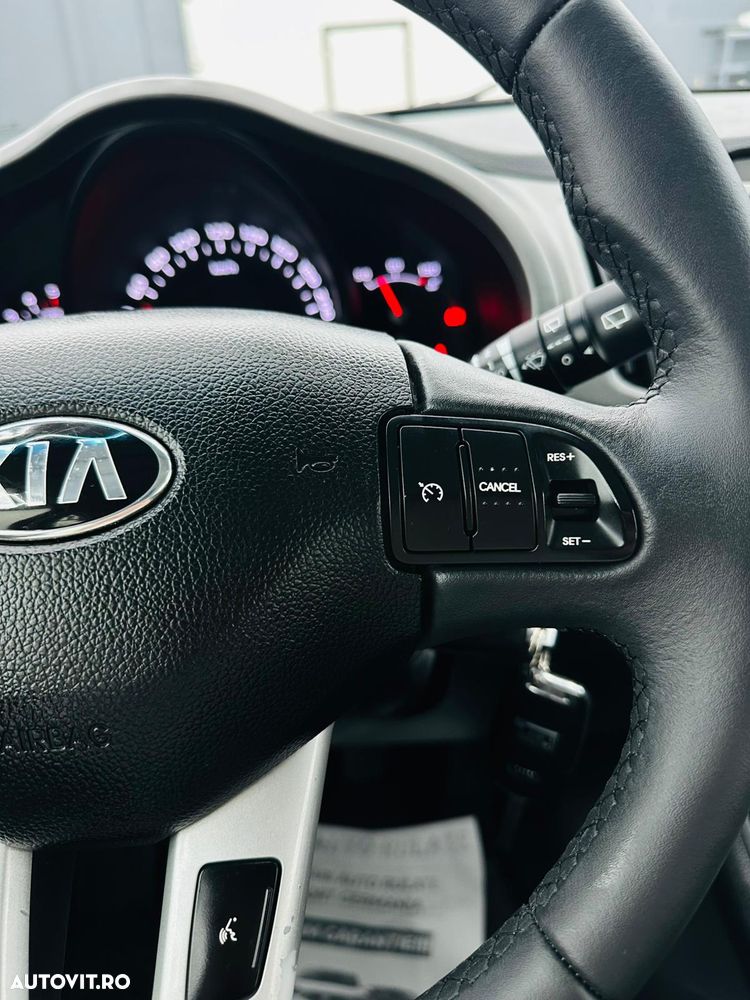 Kia Sportage 1.7 CRDI 2WD Spirit - 29