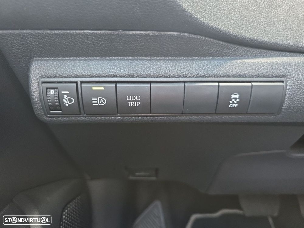 Toyota Corolla 1.8 Hybrid Comfort - 21