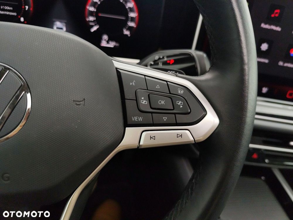 Volkswagen Passat - 26