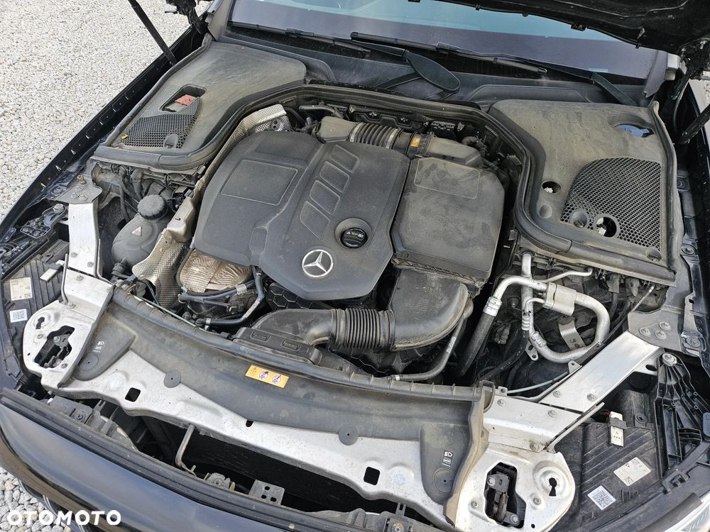 Mercedes-Benz Klasa E 220 d 4-Matic AMG - 18