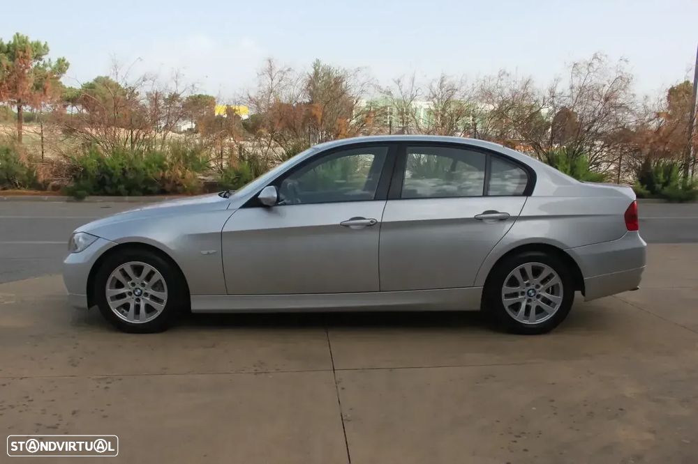 BMW 320 d Exclusive - 33